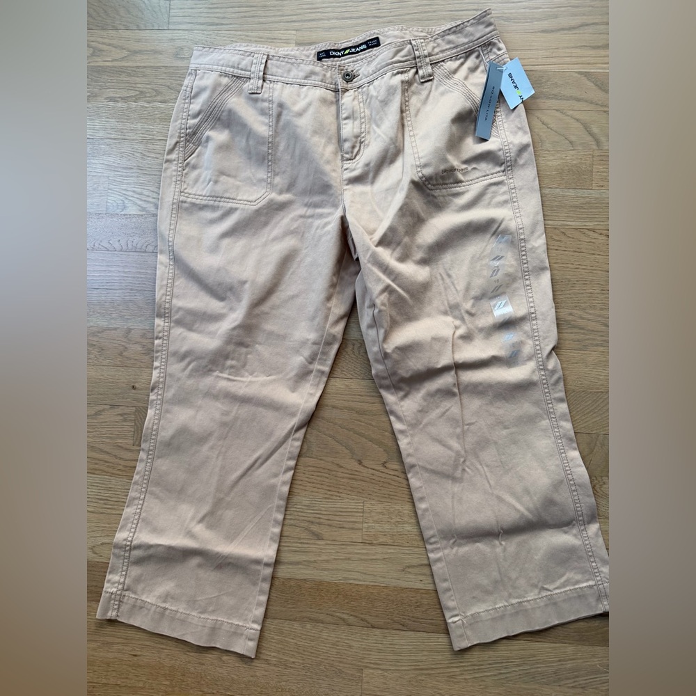 DKNY Jeans  Women's Tan Capris Size 16 NWT Casual Corpcore